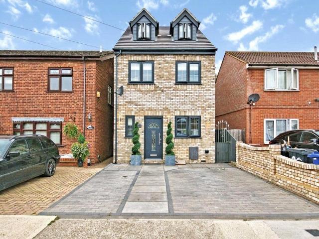 House for sale in Tilbury, Essex