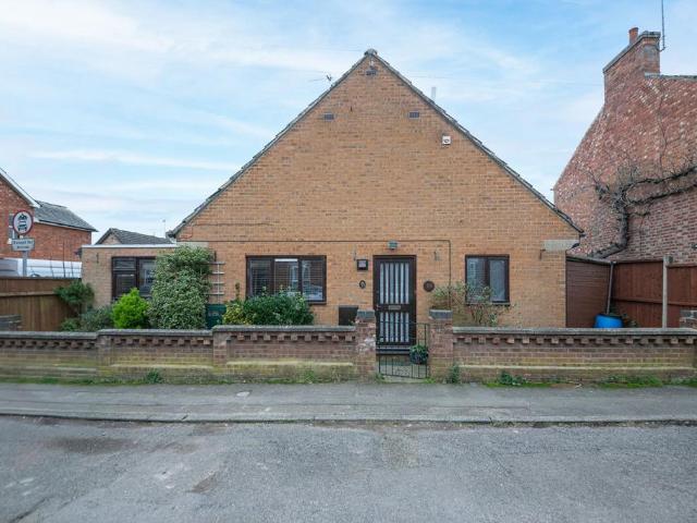 House for sale in Broughton, Little Cransley