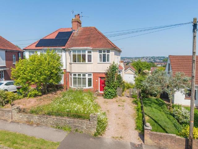 House for sale in Allt-yr-yn, Wales