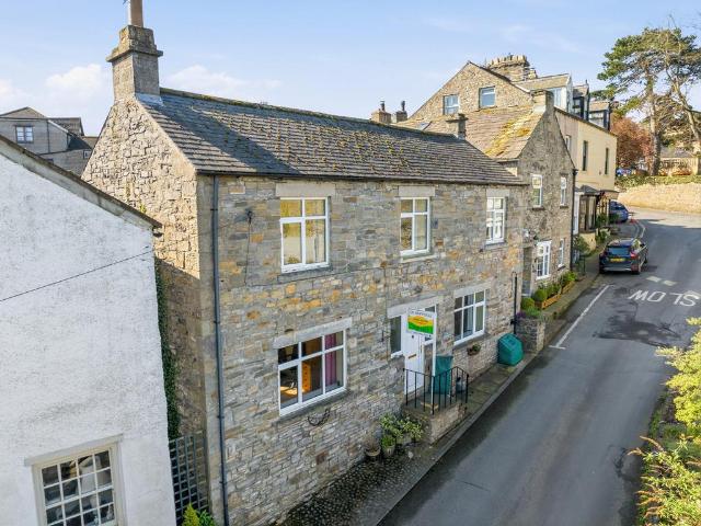 House for sale in Middleham, North Yorkshire