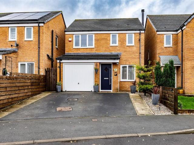 House for sale in Thornton, West Yorkshire