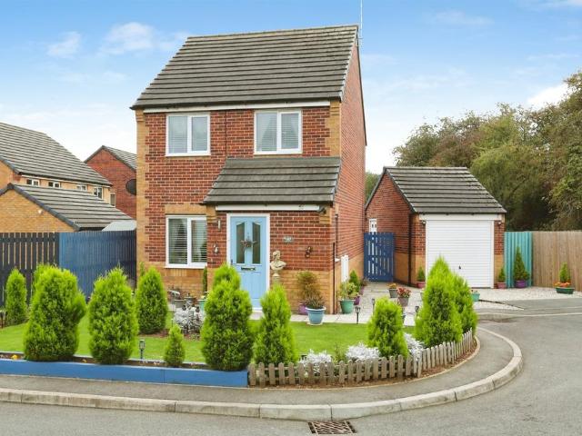 House for sale in Creswell Model Village, Bolsover