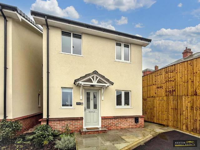 House for sale in Wyke Regis, Weymouth