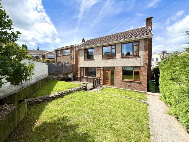 House for sale in Robertstown, Aberdare
