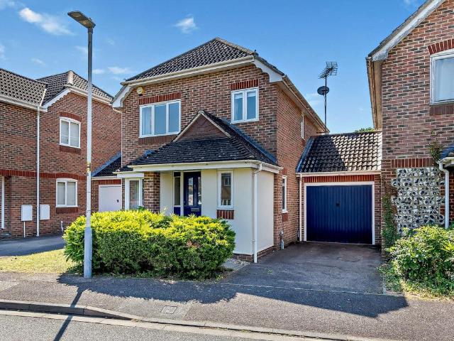 House for sale in Northwood, Greater London