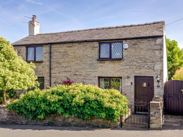 House for sale in Higher End, Wigan