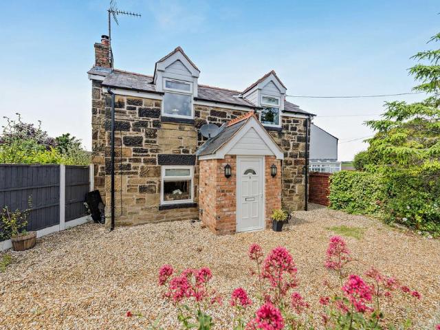 House for sale in Coedpoeth, Wales