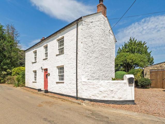 House for sale in Penwartha Coombe, Cornwall