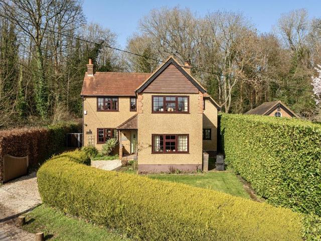 House for sale in Penn, Penn Street