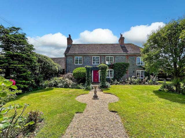 House for sale in Clapham