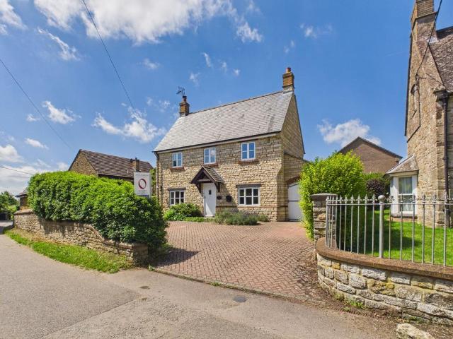 House for sale in Weston and Weedon, Weedon Lois