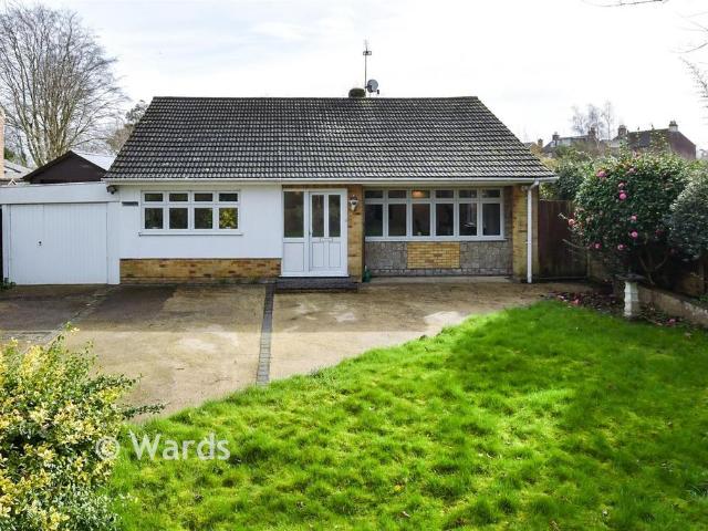 Bungalow for sale in Midway, Kent