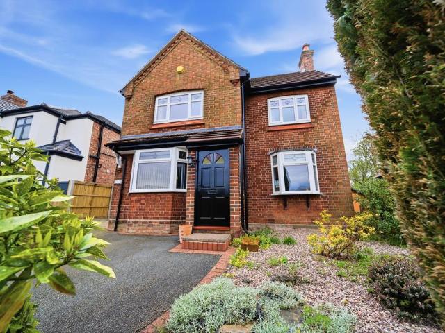 House for sale in Davenham