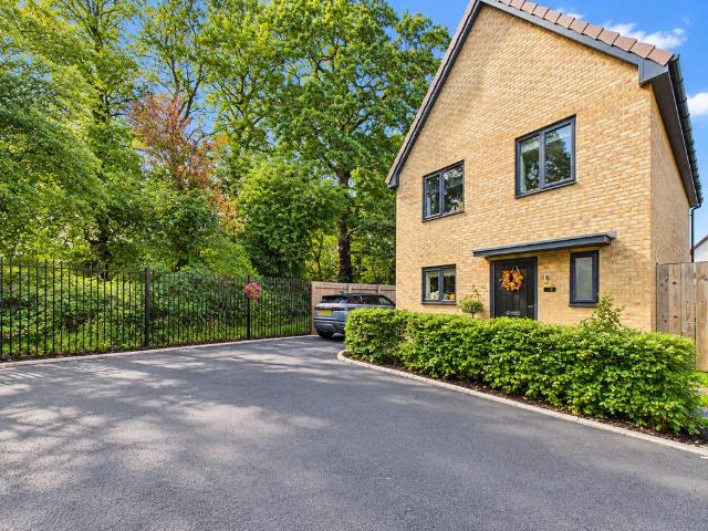 House for sale in Sutton, Hull and East Yorkshire