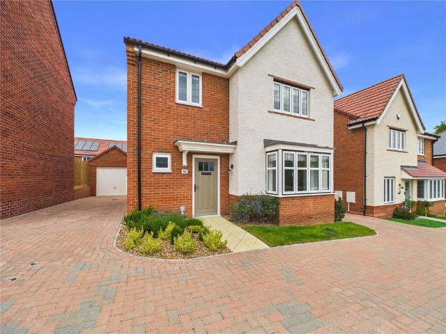 House for sale in Chelmondiston, Suffolk