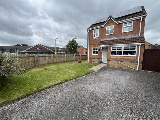 House for sale in Buttershaw, West Yorkshire