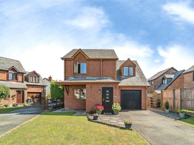 House for sale in Merlin's Bridge