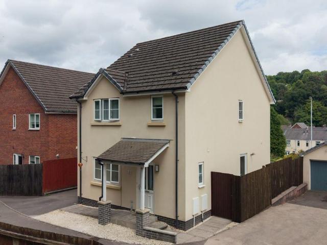 House for sale in Pontnewynydd, Abersychan