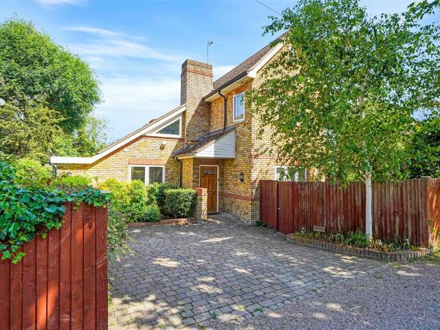 House for sale in Hampton, Greater London