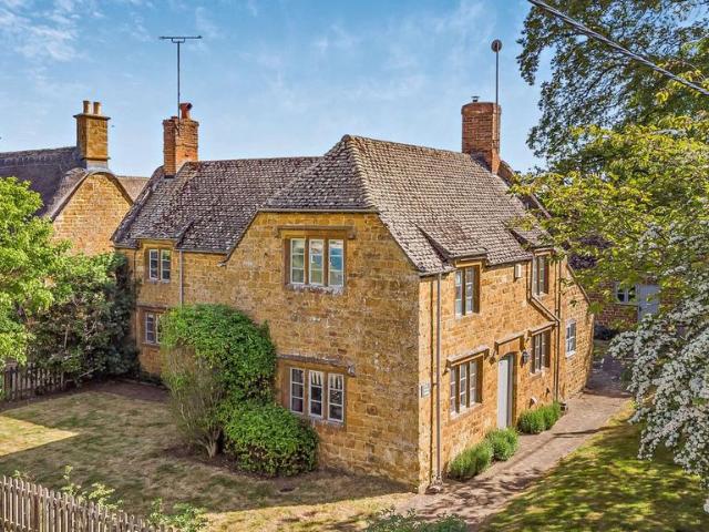 House for sale in Black Bourton, Oxfordshire