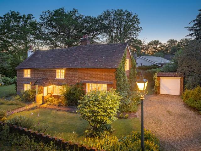 House for sale in Mayford, Woking