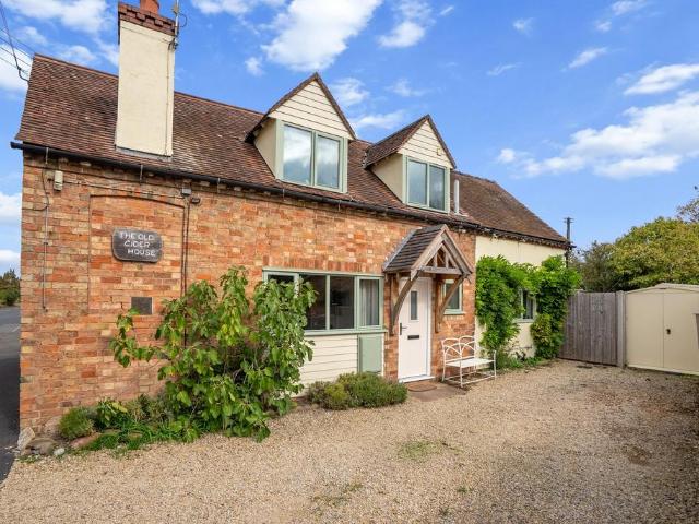 House for sale in Crookhill, Worcestershire