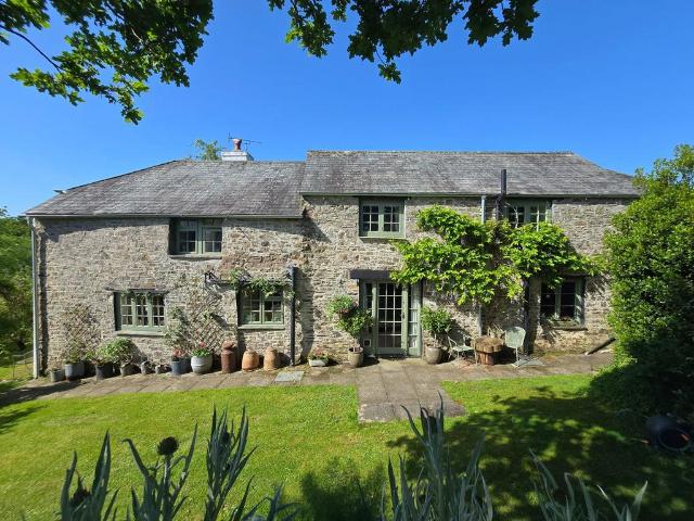 House for sale in St Mellion, Cornwall