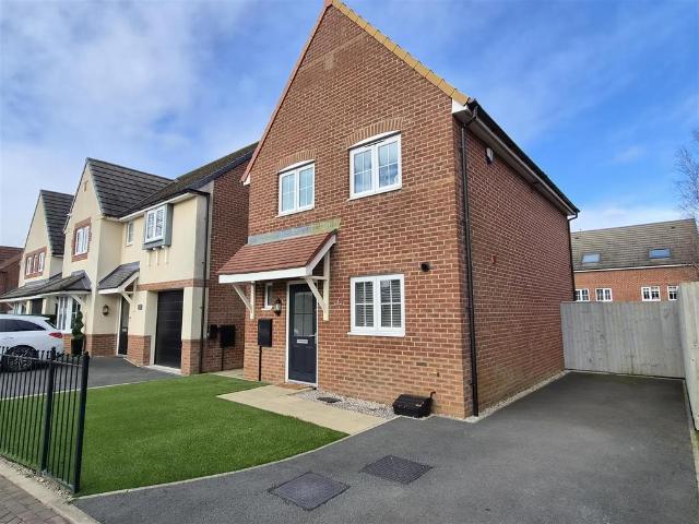 House for sale in Wesham, Lancashire