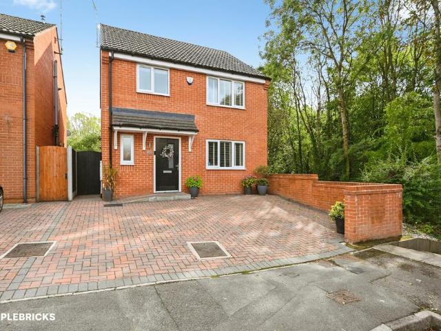 House for sale in Elmton, East Midlands