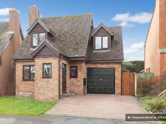 House for sale in Loundsley Green, East Midlands