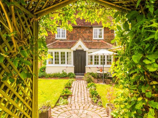 House for sale in Perryfields, West Sussex