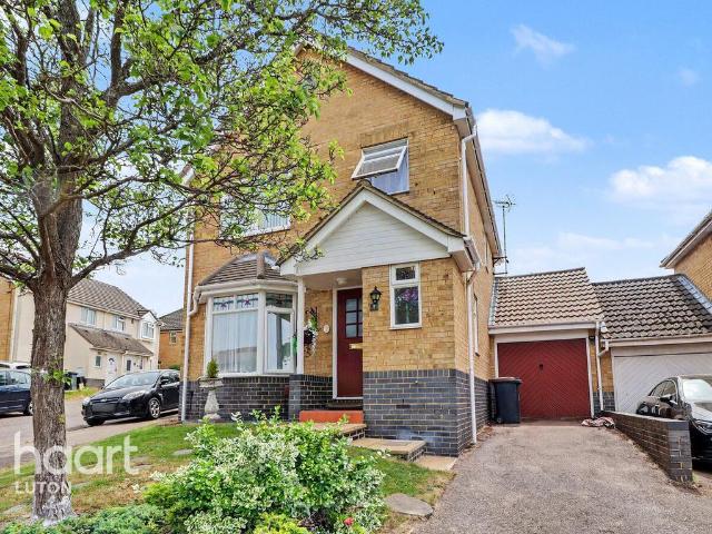 House for sale in Warden Hill, Luton