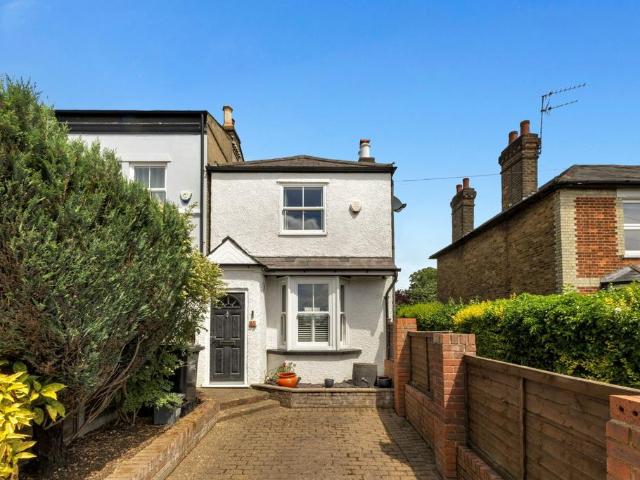 House for sale in Batchworth, Hertfordshire