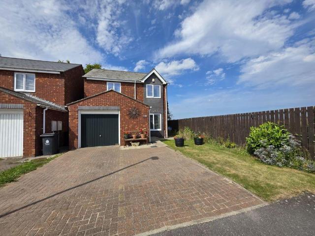 House for sale in Seaton Burn, North Tyneside