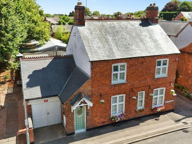 House for sale in Littlethorpe, Pinfold