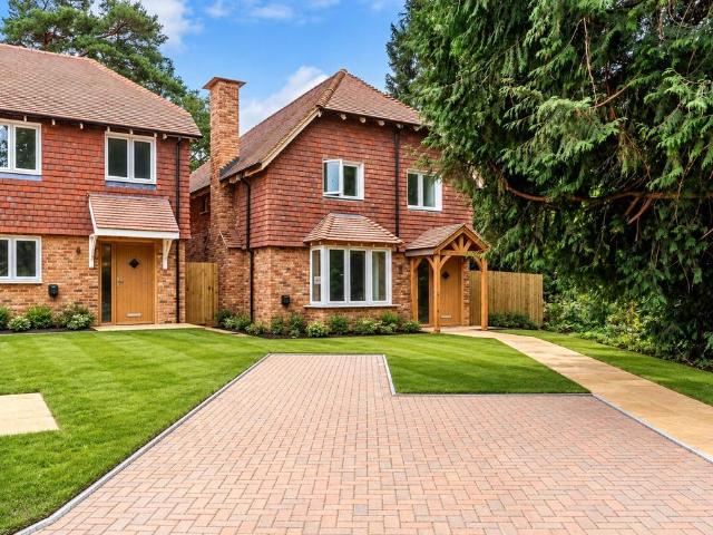 House for sale in Elstead, Waverley