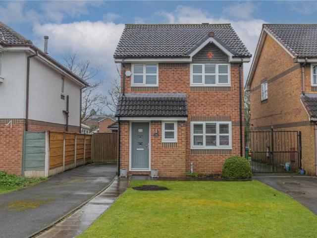 House for sale in Burnedge, Greater Manchester