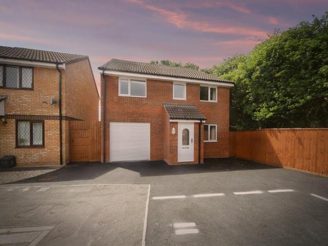 House for sale in Blackbrook, Rumwell