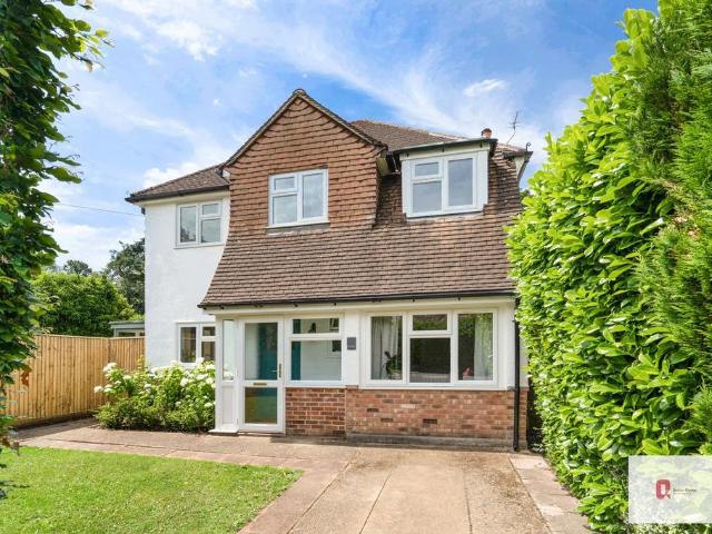 House for sale in Pachesham Park, Surrey
