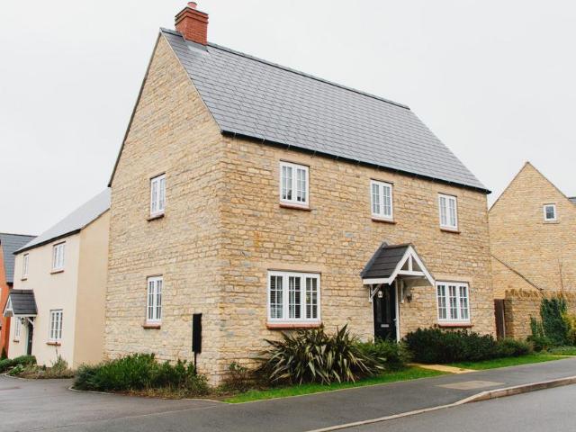 House for sale in Silverstone, Northamptonshire