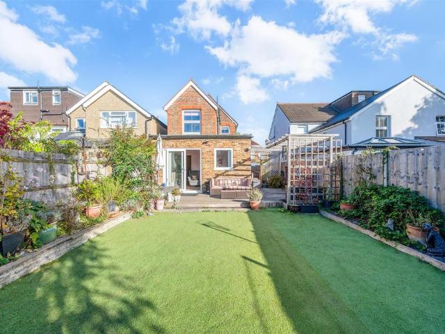 House for sale in Nork, Red Hill