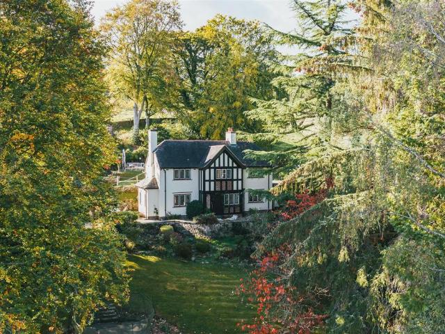 House for sale in Grindleford, Derbyshire Dales