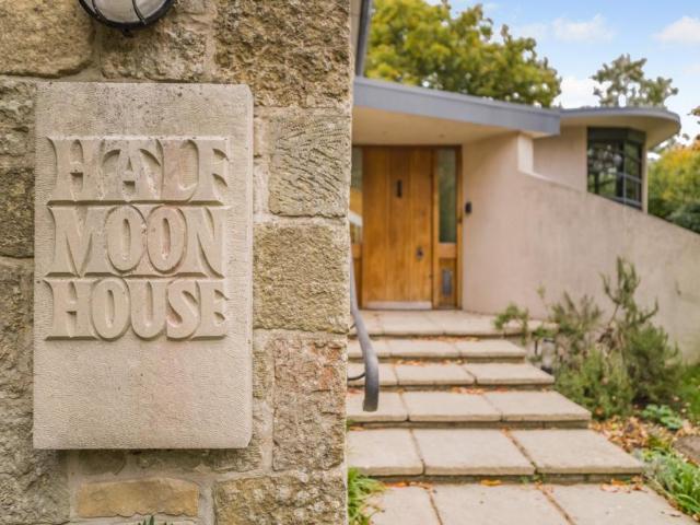 House for sale in Motcombe