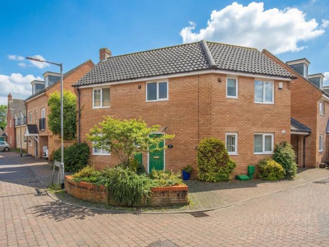 House for sale in Lynch Green, Burgh St Peter