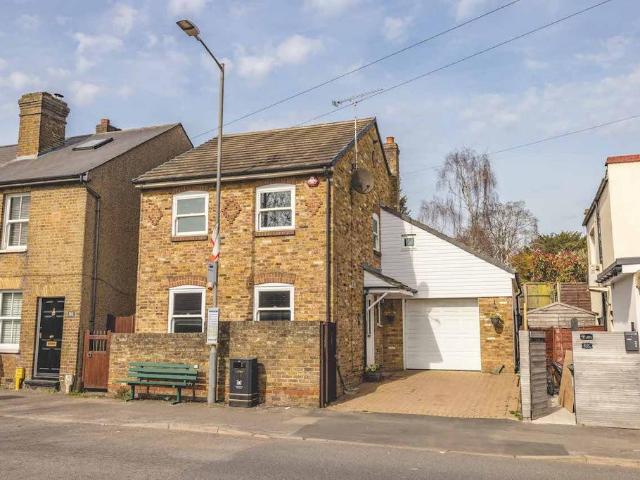 House for sale in Iver