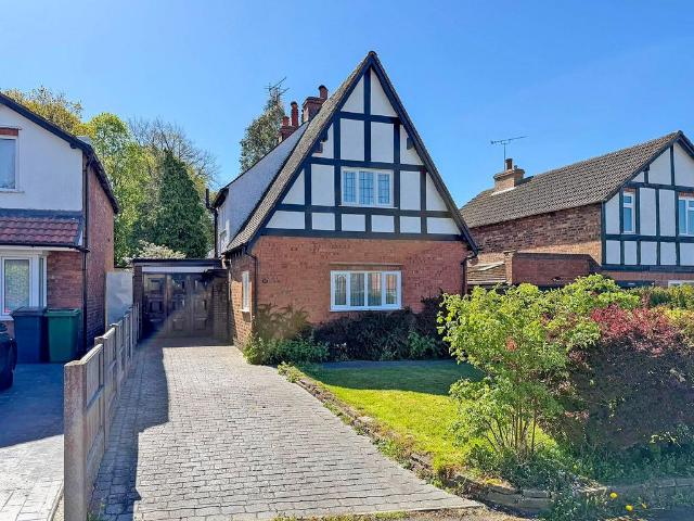House for sale in Goldthorn Hill, West Midlands