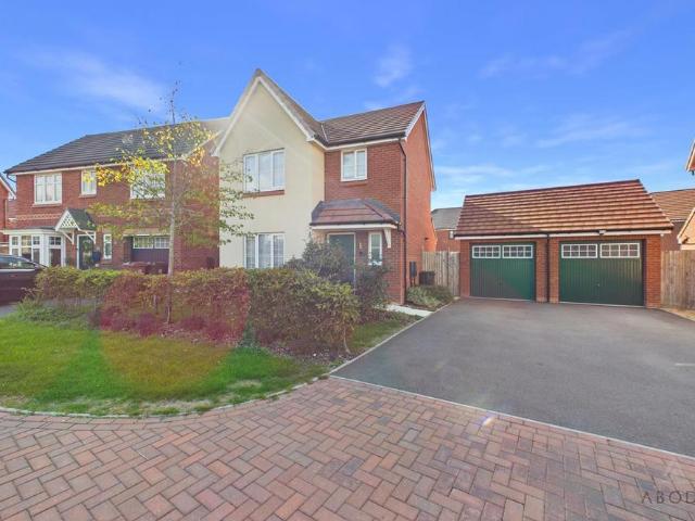 House for sale in Drakelow Park, South Derbyshire