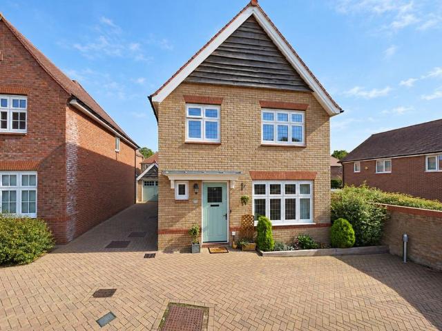 House for sale in Chaul End, Caddington
