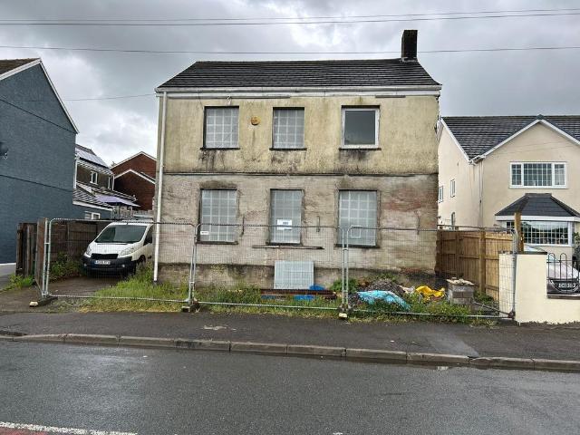 House for sale in Seven Sisters