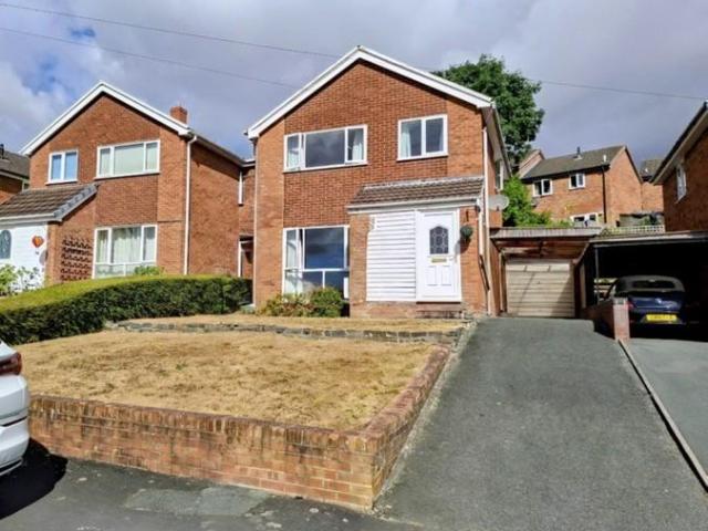 House for sale in Welshpool, Wales